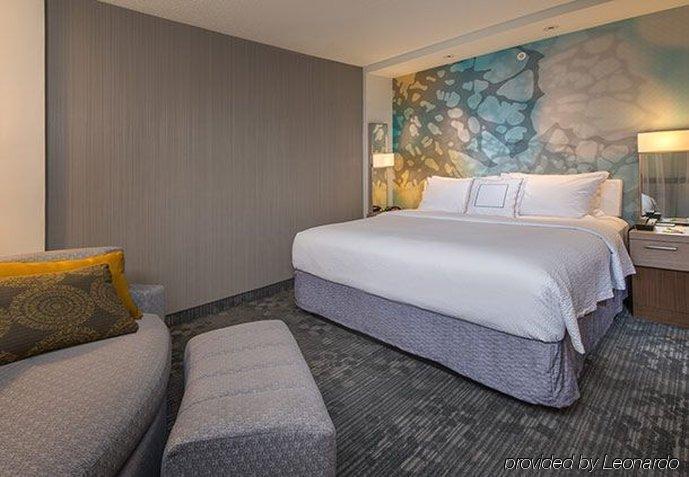 Hotel Courtyard By Marriott Philadelphia Bensalem